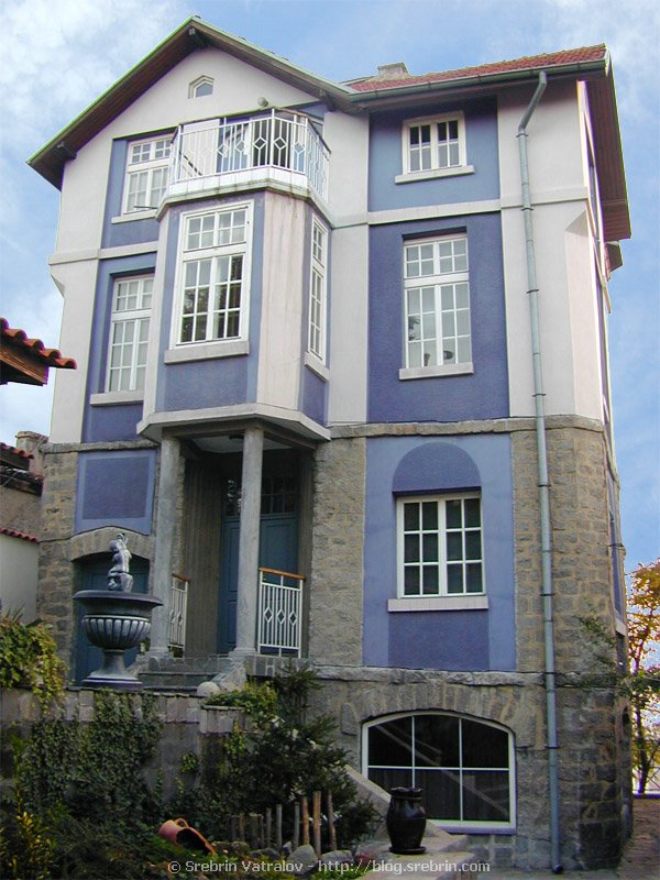 Plovdiv - Hill's top house
Click for next picture...