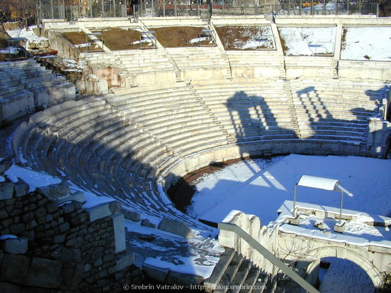 Plovdiv amphitheatre at winter2
Click for next picture...