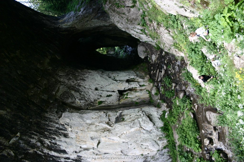 IMG_8125.JPG
Make: Canon
Model: Canon EOS DIGITAL REBEL
DateTime: 09.7.2005 . 12:23:03
EXIFImageWidth: 1360
ExifImageLength: 2048
Flash: Flash did not fire
ISOSpeedRatings: ISO 100
ShutterSpeedValue: 1/50 sec
ApertureValue: F3,5
FocalLength: 18 mm