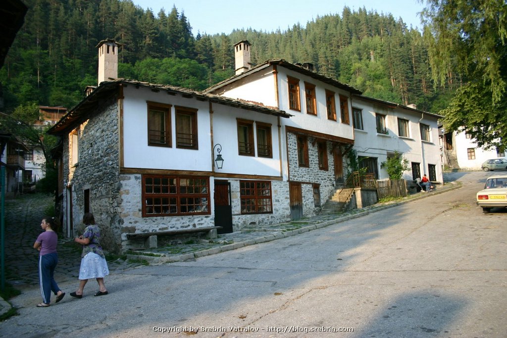 IMG_8223 Shiroka Laka.JPG
Make: Canon
Model: Canon EOS DIGITAL REBEL
DateTime: 09.7.2005 . 19:22:27
EXIFImageWidth: 1536
ExifImageLength: 1024
Flash: Flash did not fire - Auto mode
ISOSpeedRatings: ISO 100
ShutterSpeedValue: 1/200 sec
ApertureValue: F3,5
FocalLength: 18 mm