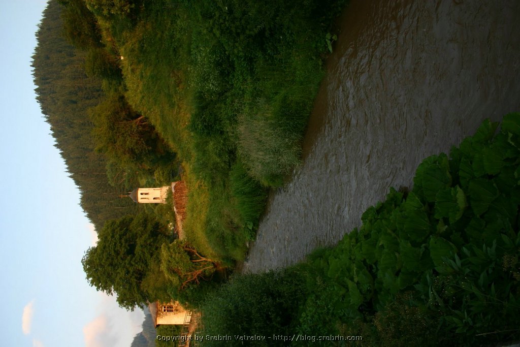 IMG_8238 Church at Shiroka Laka.JPG
Make: Canon
Model: Canon EOS DIGITAL REBEL
DateTime: 09.7.2005 . 20:18:53
EXIFImageWidth: 1024
ExifImageLength: 1536
Flash: Flash did not fire - Compulsory flash suppression
ISOSpeedRatings: ISO 100
ShutterSpeedValue: 1/60 sec
ApertureValue: F5,6
FocalLength: 18 mm