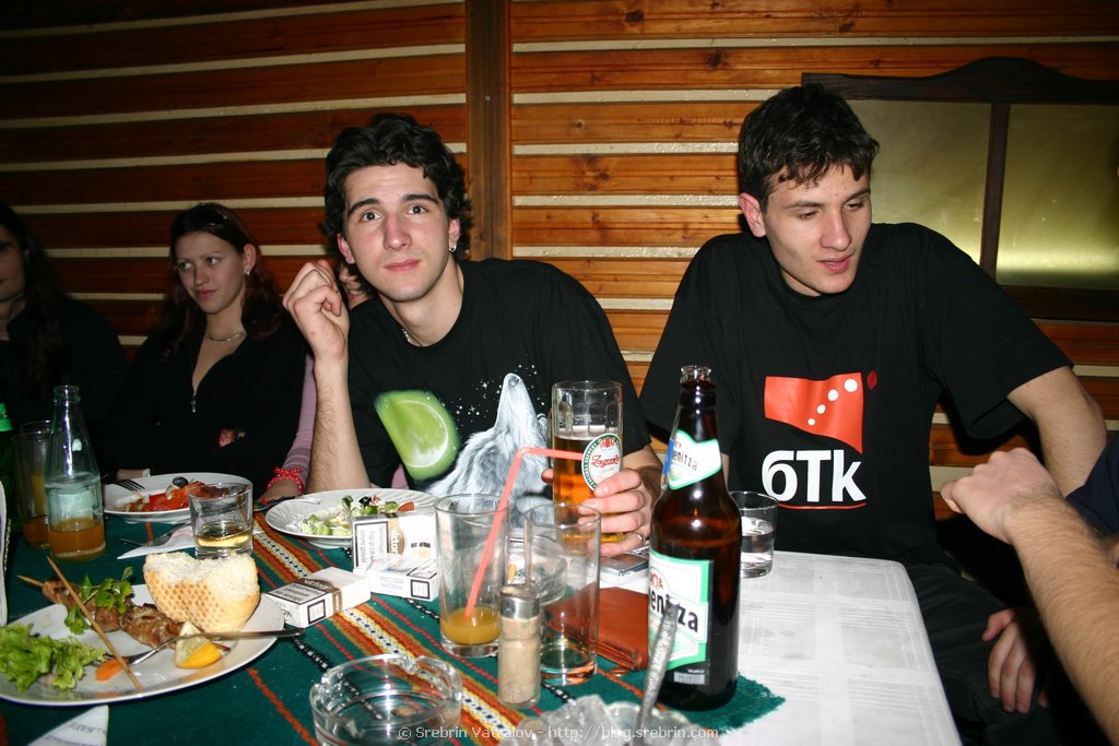 IMG_2004
Click for next picture...