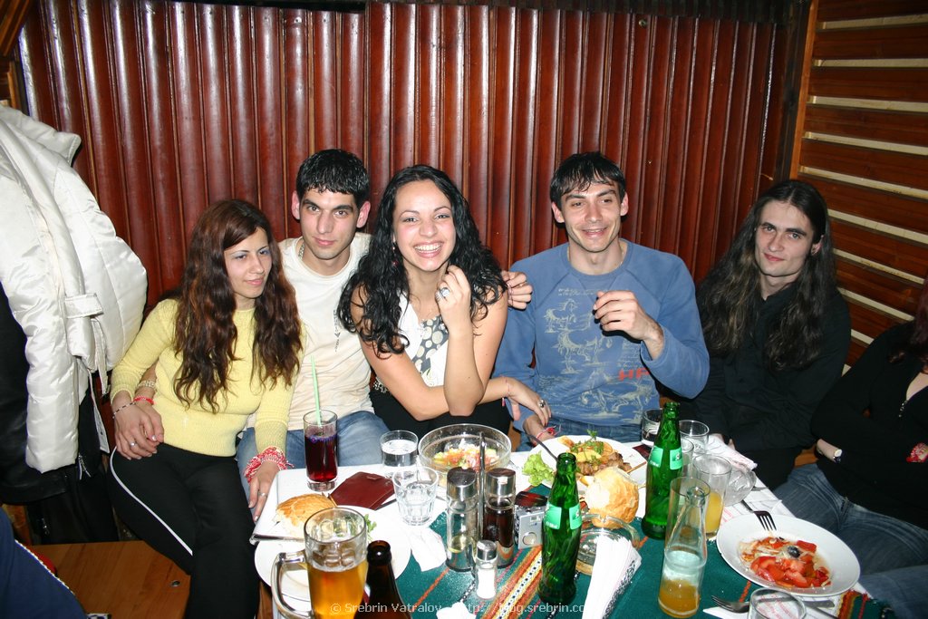 IMG_2010
Click for next picture...