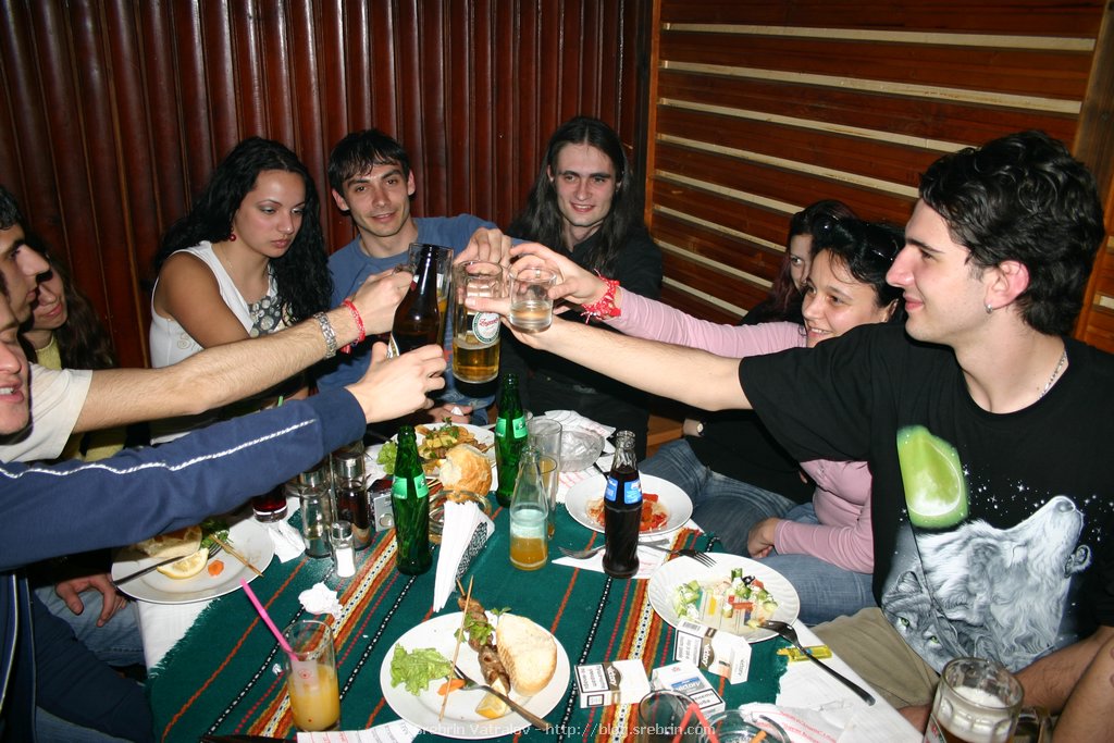 IMG_2026
Click for next picture...