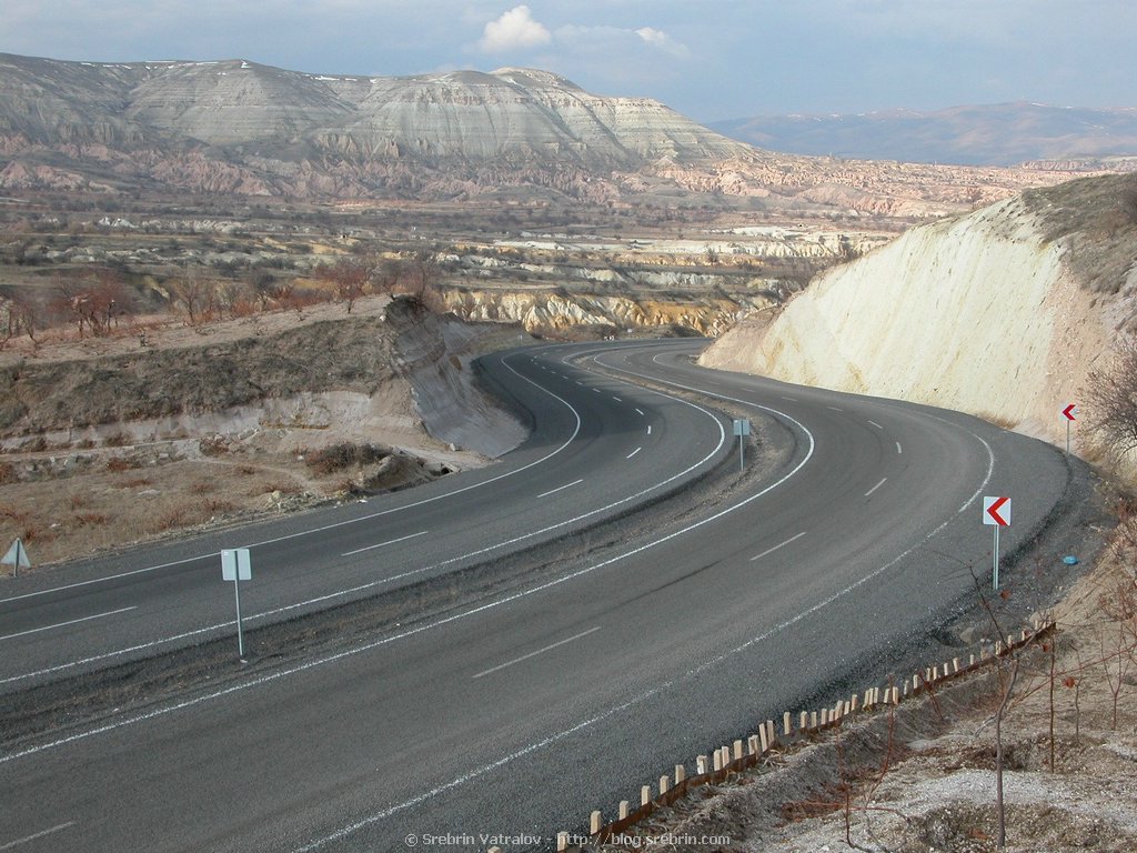DSCN7298 New highways in Capadocia
Click for next picture...