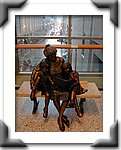 DSCN8329 A statue at Nordstorm Shopping Mall.JPG