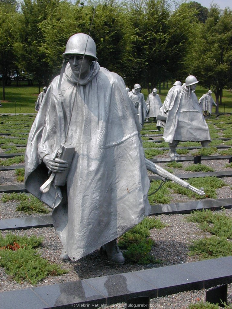 DSCN4887 Korean war memorial
Click for next picture...